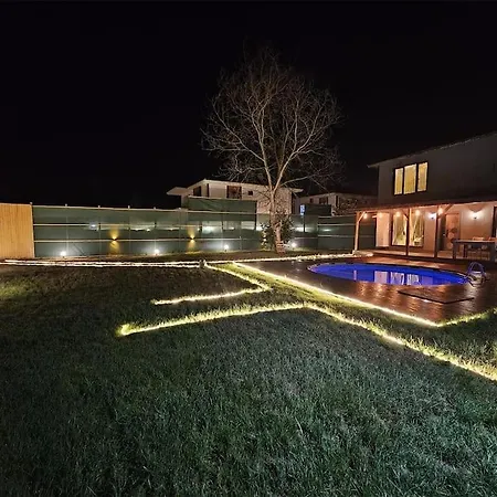 Villa Freya Sicak Havuz Ve Jakuzi Tam Korunakli Bahce