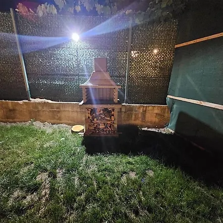 Freya Sicak Havuz Ve Jakuzi Tam Korunakli Bahce Villa *