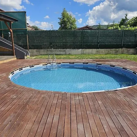 Freya Sicak Havuz Ve Jakuzi Tam Korunakli Bahce Villa Sapanca